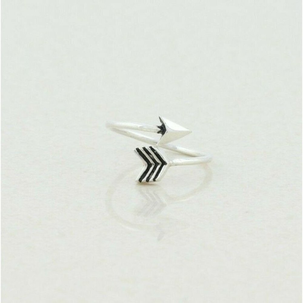 Sterling Silver Arrow Toe Midi Ring Size 2 1/2 Adjustable - Picture 6 of 7